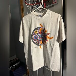 Baum Huichol Sun Art Graphic T-Shirt